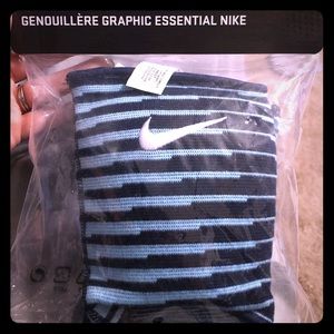 Brand new Nike knee pads